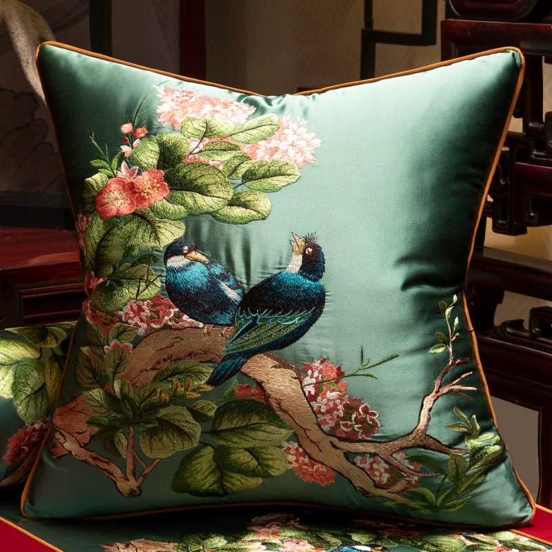 Luxurious Embroidered Silk-lik - مراجعة Pillow Insert 18X18 وسعره