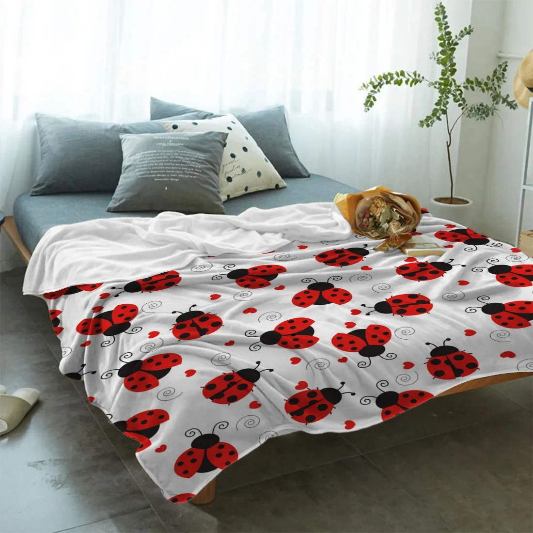 Fleece Throw Bed Blanket – Lig - مراجعة Home Textiles Super Soft وسعره