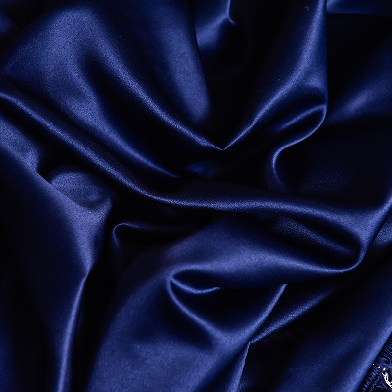 Luxury Ice Silk Fabrics Elasti - مراجعة Silk Sheet Set وسعره